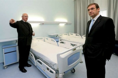 Passos Coelho e Manuel Agonia na inauguração dos Hospitais Senhor do Bonfim